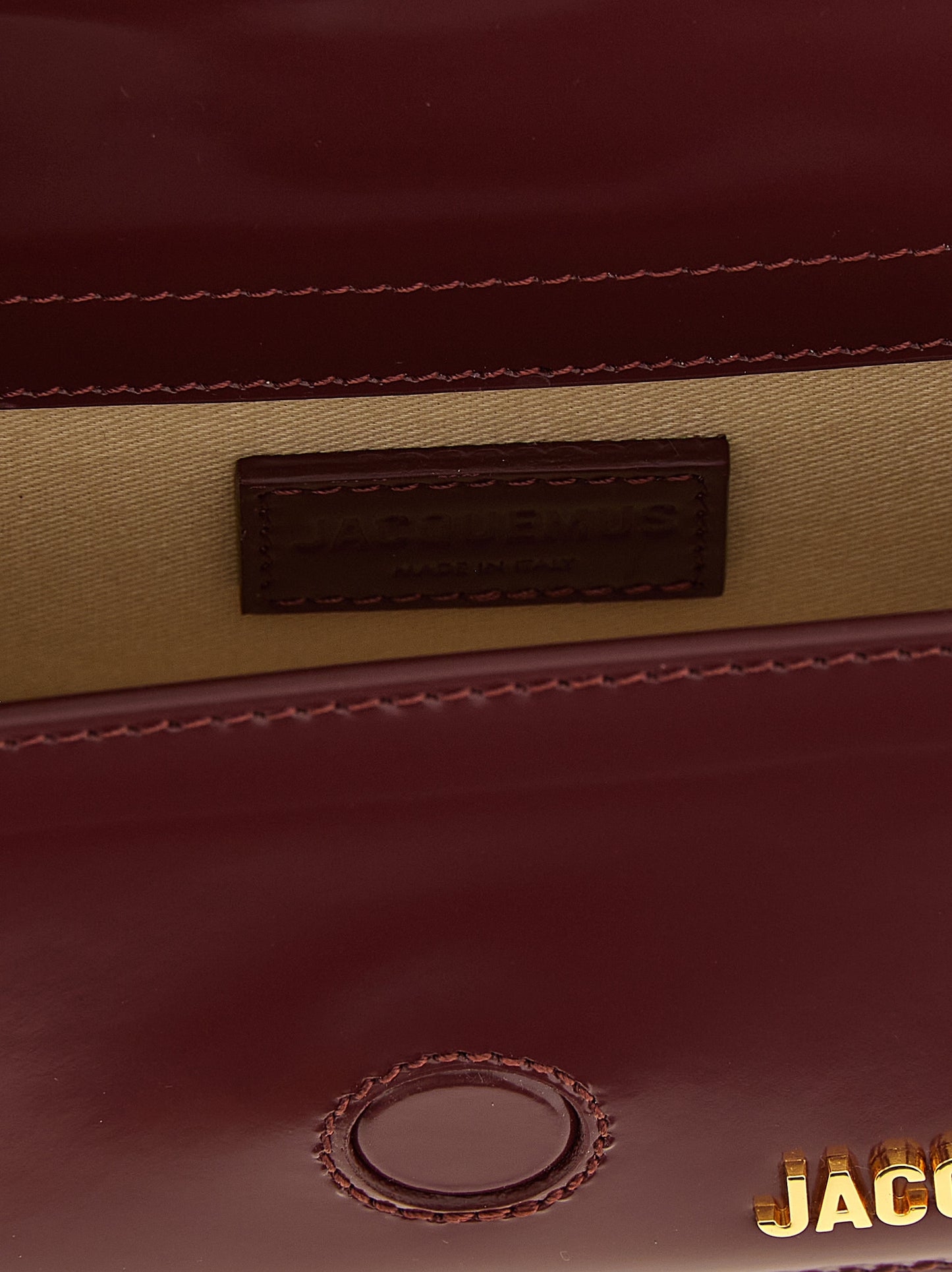 Le sac Bambino en cuir verni
