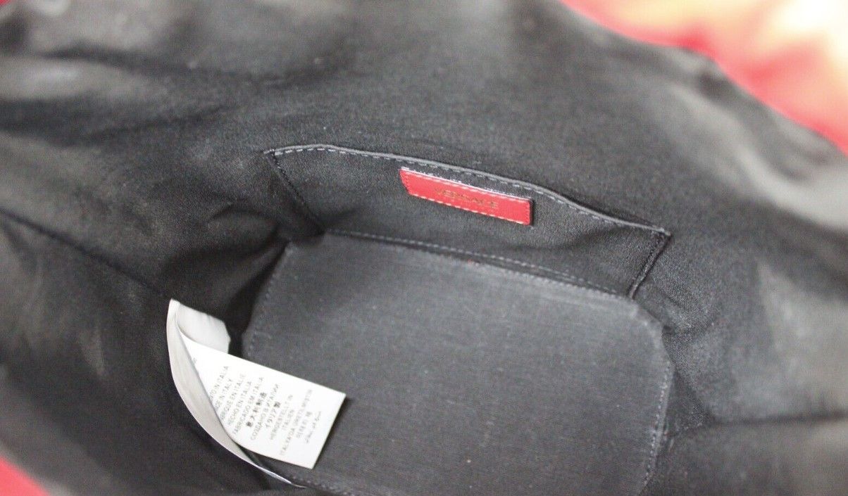 Bolso bandolera tipo cubo de cuero acolchado rojo con cordón ajustable