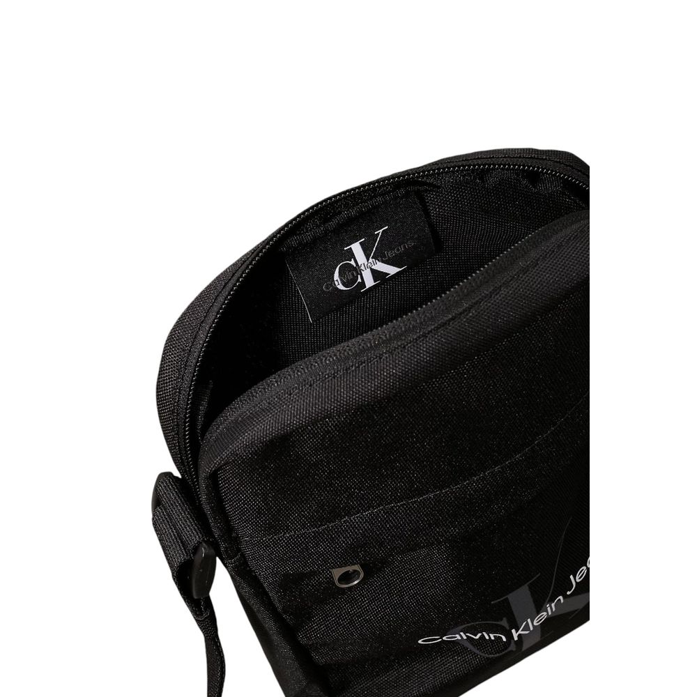 Bolso bandolera de poliéster reciclado negro