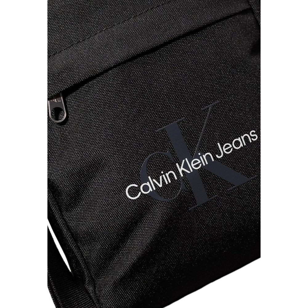 Bolso bandolera de poliéster reciclado negro