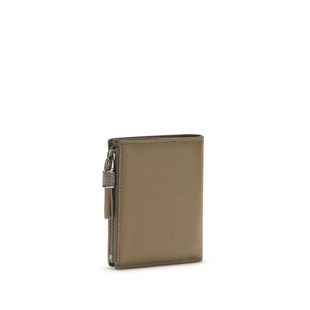 Small Wallet in Grained Leather with Shiny Zipper Pull