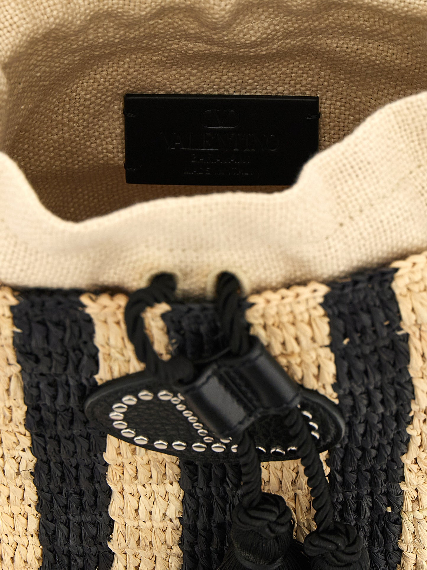 Petit sac seau en raphia