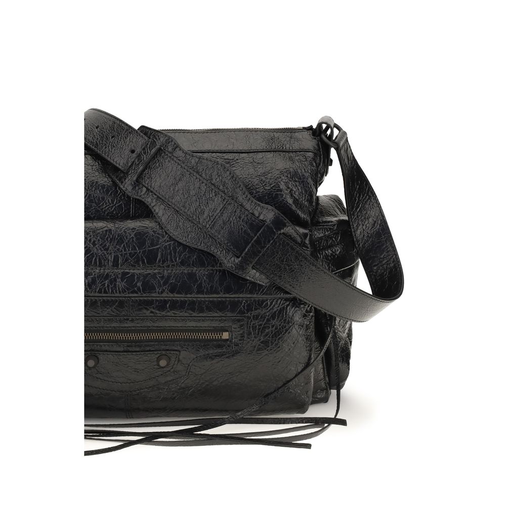 Le City Medium Multipocket Crossbody Bag in Lambskin
