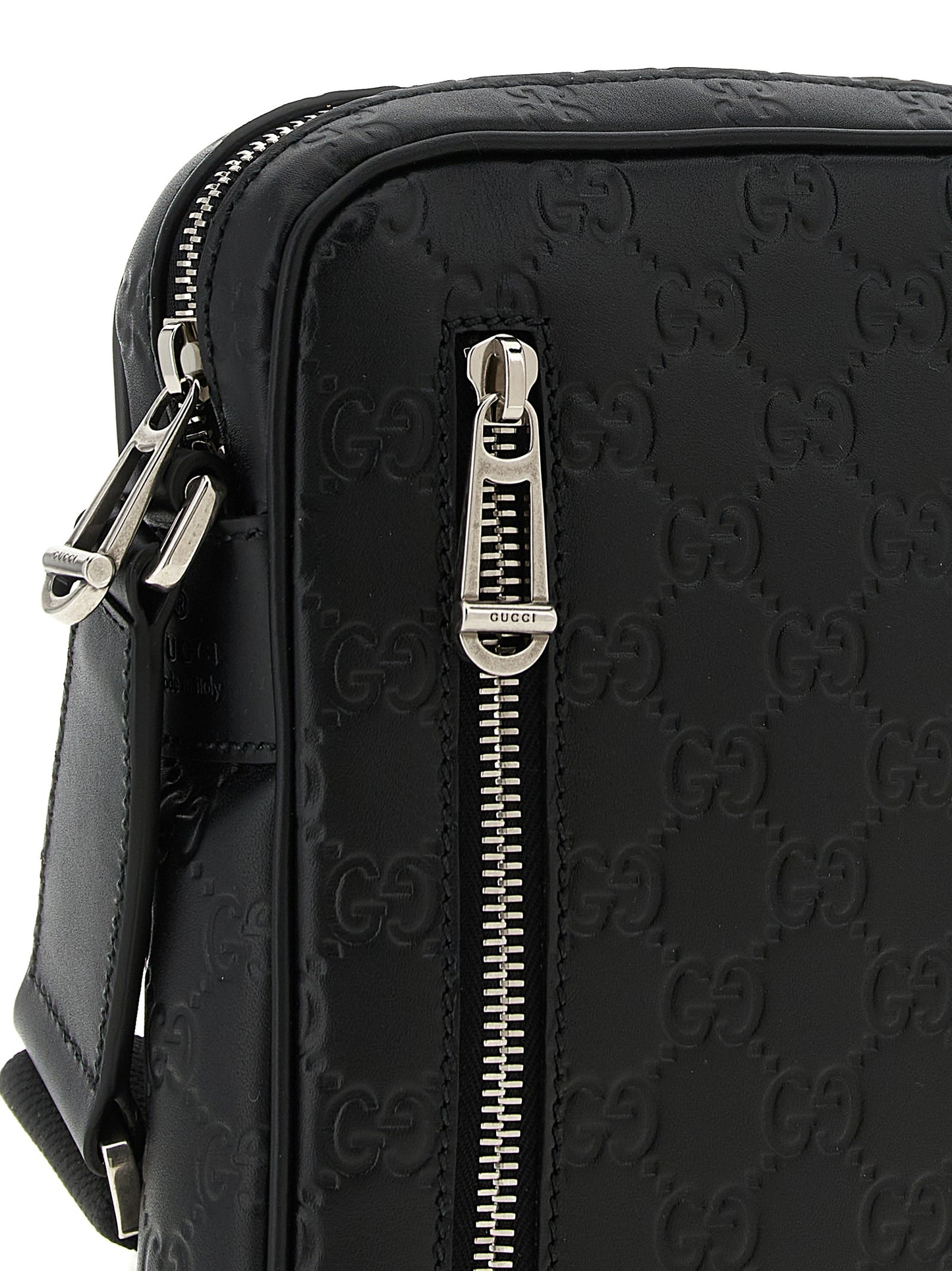 Sac bandoulière GG Emblem petit modèle en cuir de veau