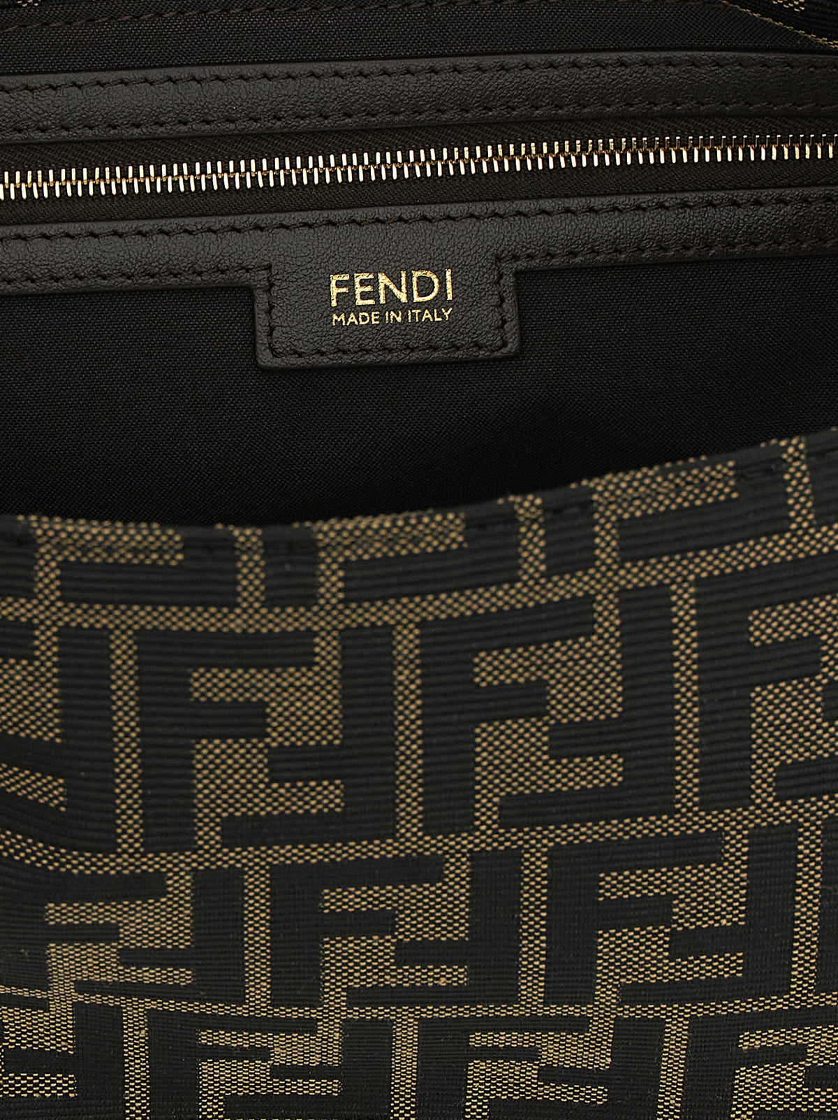 Bolso al hombro Flap 26325 en tejido jacquard