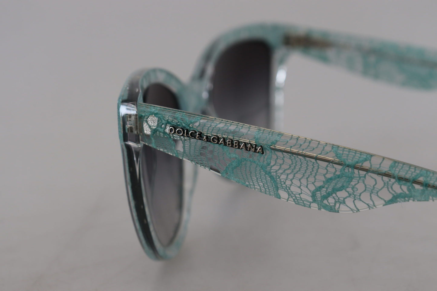 Lunettes de soleil élégantes en dentelle sicilienne