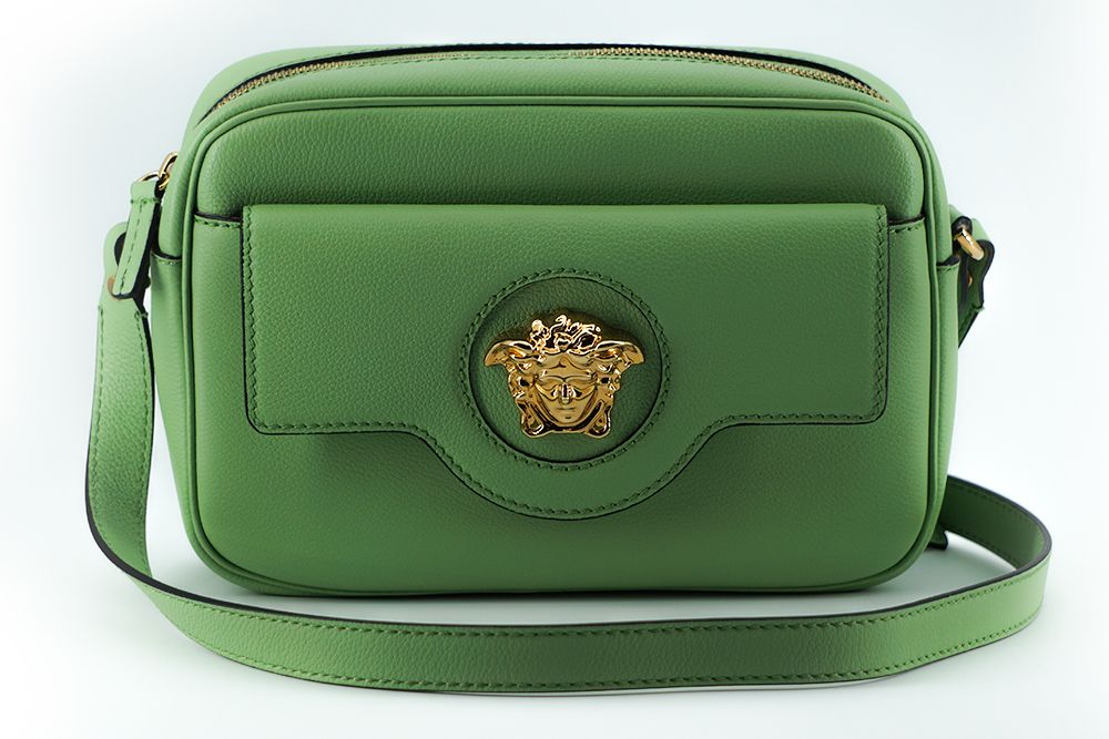 Elegante bolso de cuero verde menta para cámara