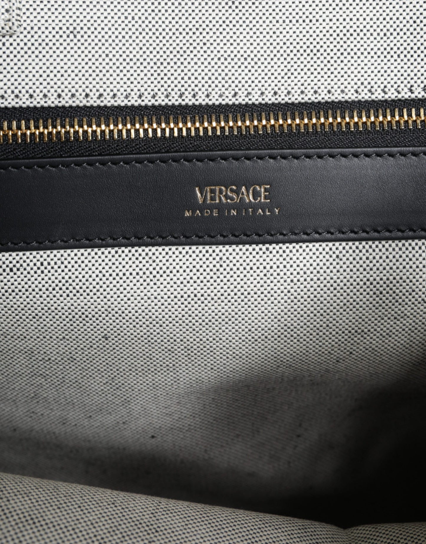Bolso bandolera de lona blanca con asa superior, de cuero y logotipo