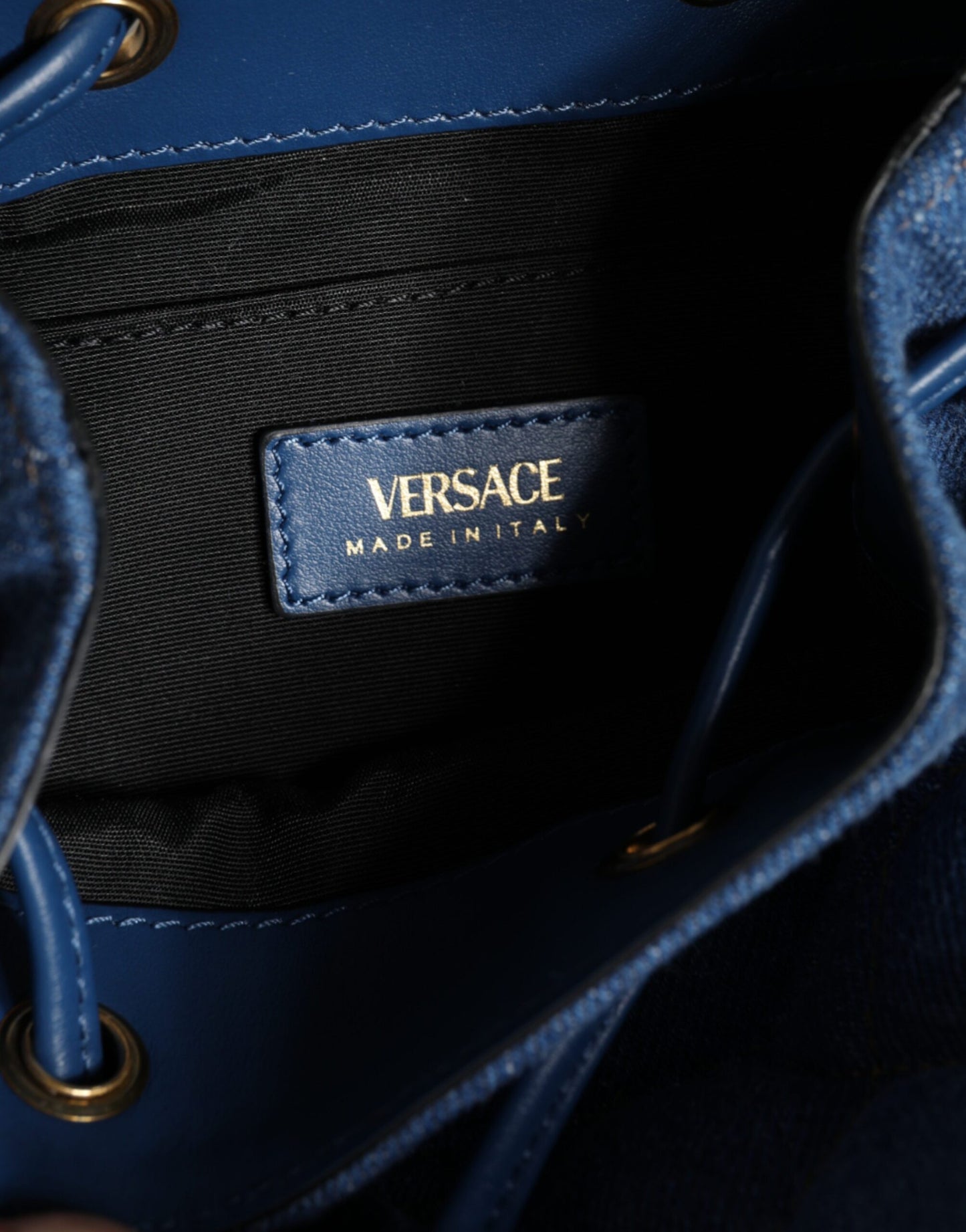 Bolso bandolera de piel vaquera acolchada azul