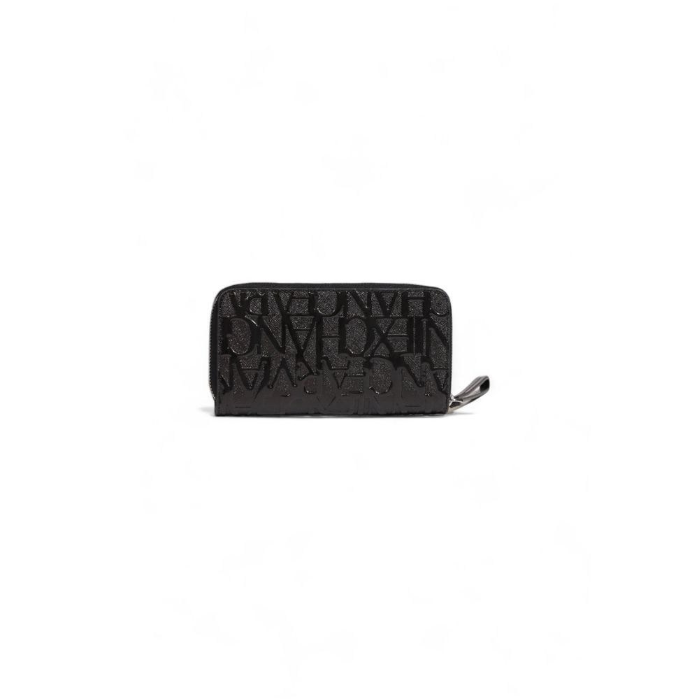 Horizontal Wallet with Embossed Logo