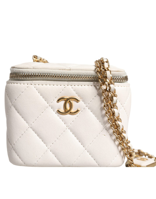 Sac à bandoulière en cuir d'agneau matelassé blanc avec chaîne dorée